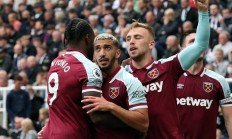 九游官网-包含斯旺西城主场大胜西汉姆联，取得关键胜利的词条