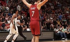 九游体育APP下载-人新收获三连胜，稳居东部第一的简单介绍