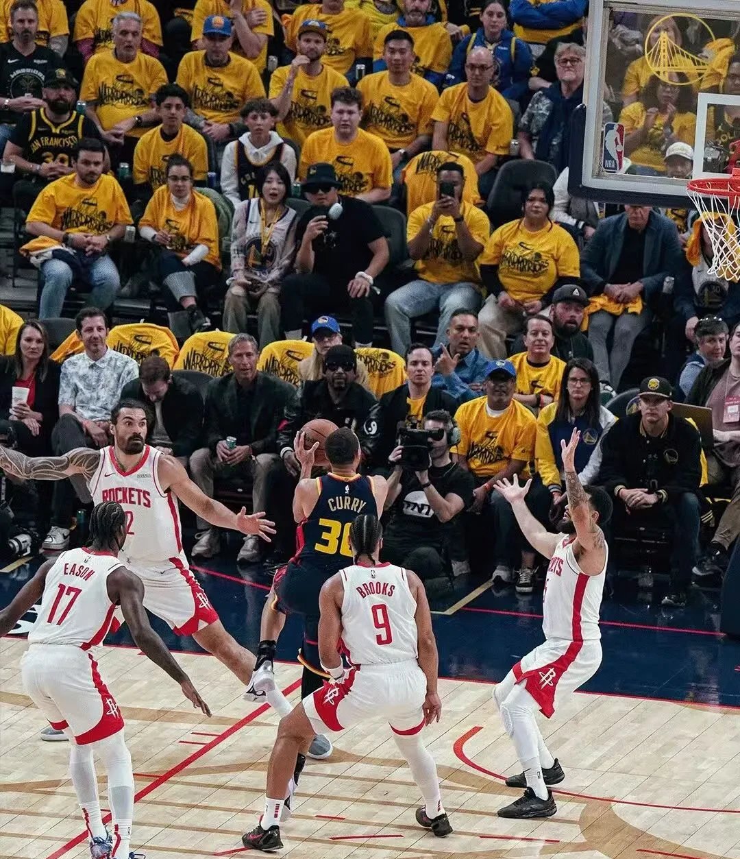 包含勇士队战术调整得当,连胜多场稳居西部前列的词条 包含勇士队战术调整得当,连胜多场稳居西部前列的词条