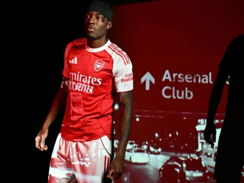 阿森纳新援首秀表现抢眼,球迷期待 阿森纳新援首秀表现抢眼,球迷期待