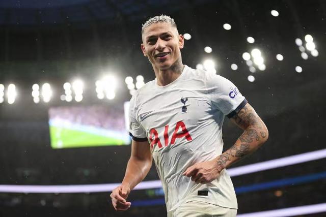 热刺客场战平伯恩利,保持不败 热刺客场战平伯恩利,保持不败