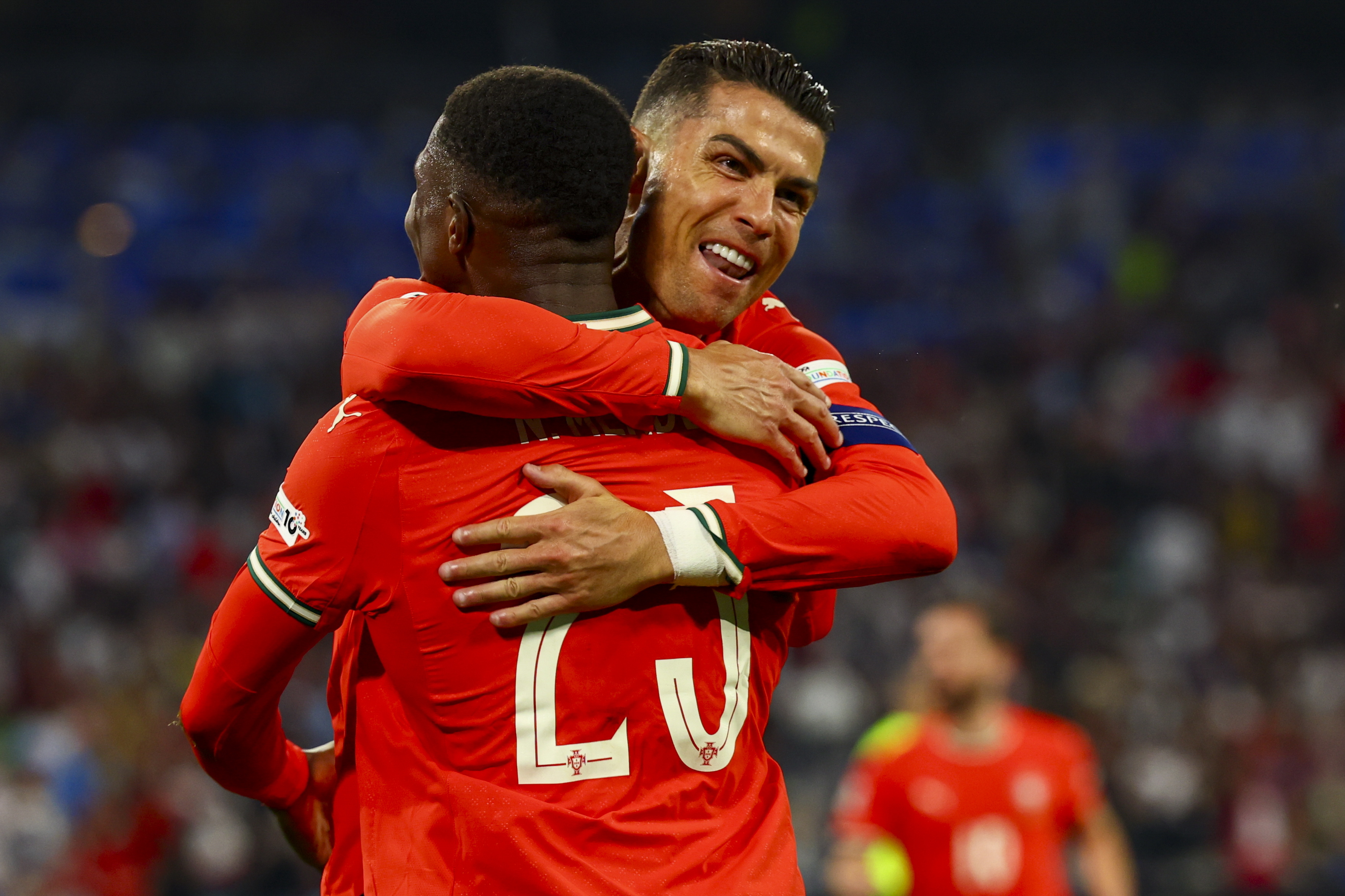 欧国联球队备战全力以赴，迎接困难对手