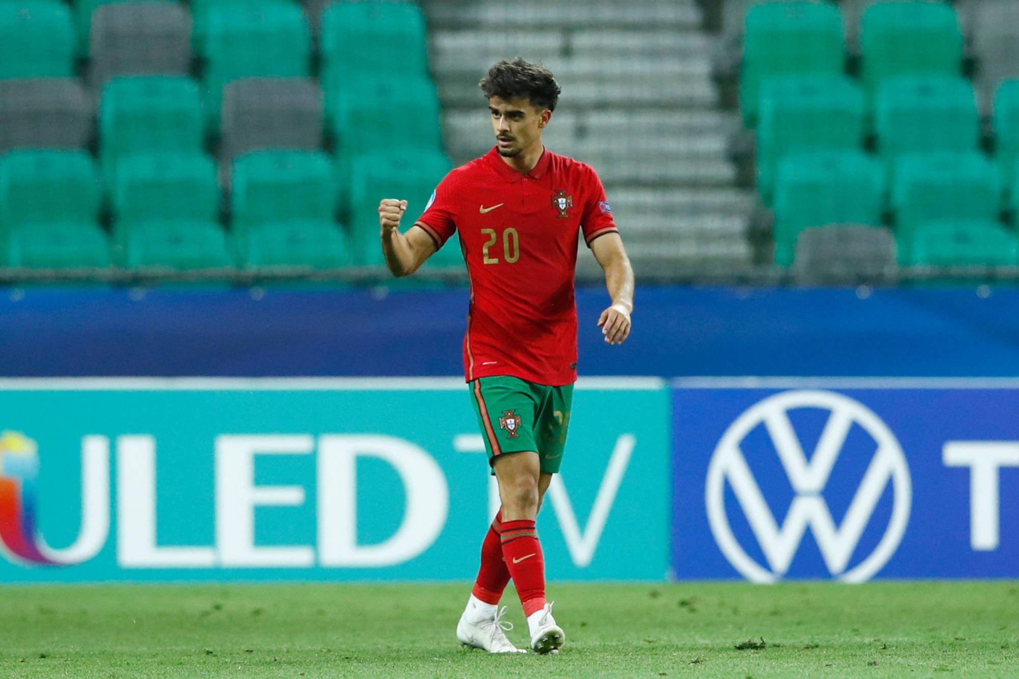 关于克罗地亚队大获全胜，雄心勃勃欧锦赛资格赛的信息