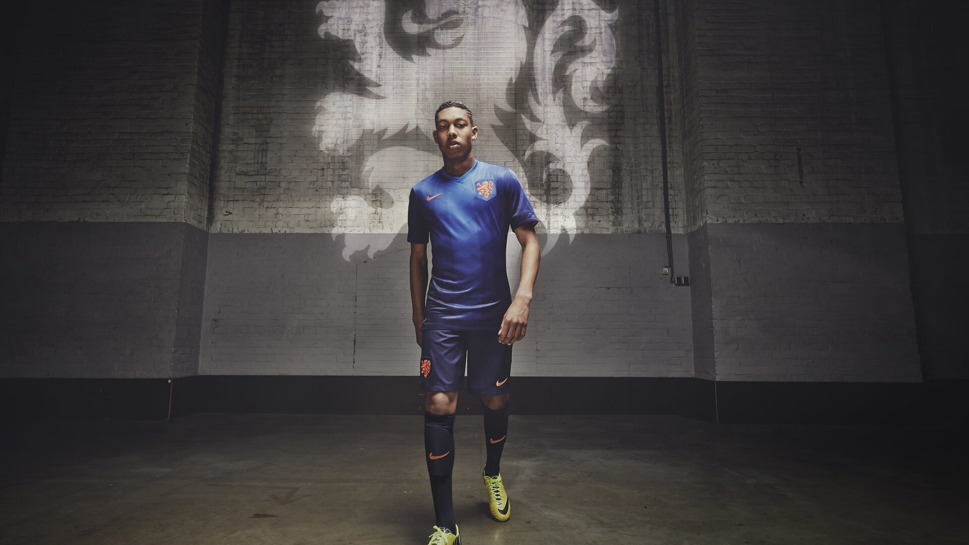 法比尼奥，暗夜里的锚点，与英超王座下的无声惊雷